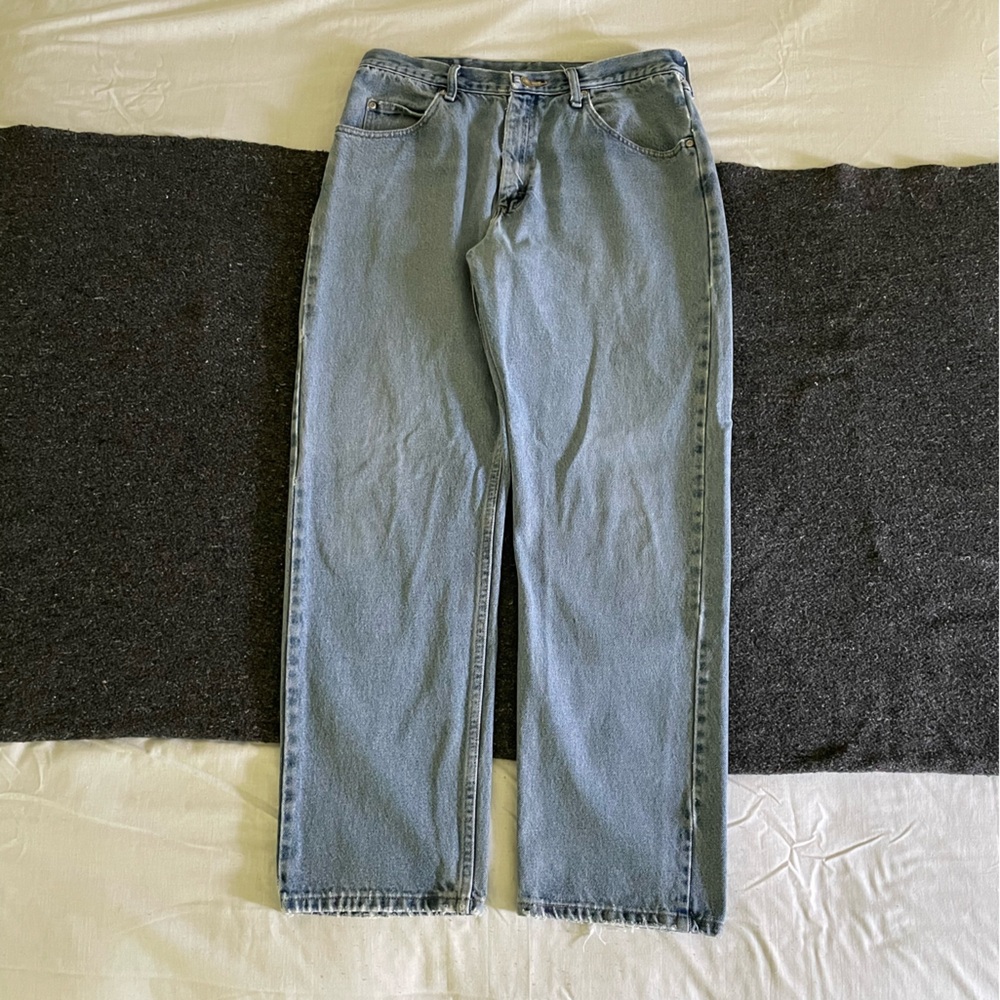 Wrangler Relaxed Fit Denim Blue Jeans